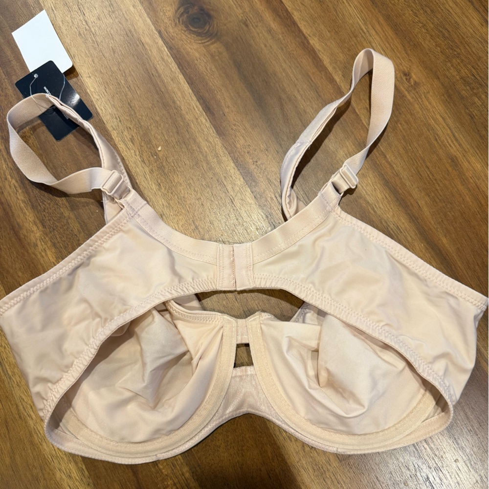 Wacoal Soft Beige Nude Underwire  Bra not padded - Picture 5 of 9